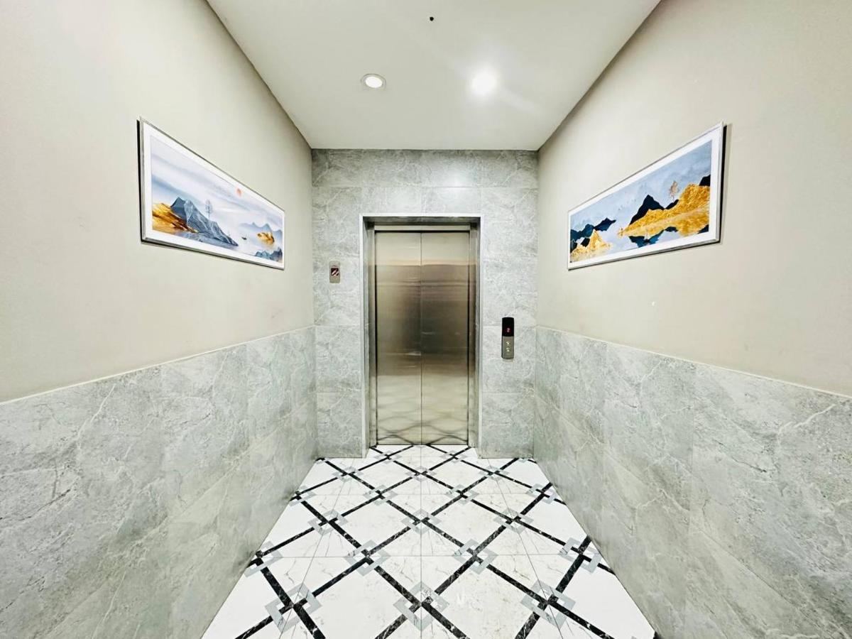 Central Park In The City Center Apartment Almatî Exterior foto