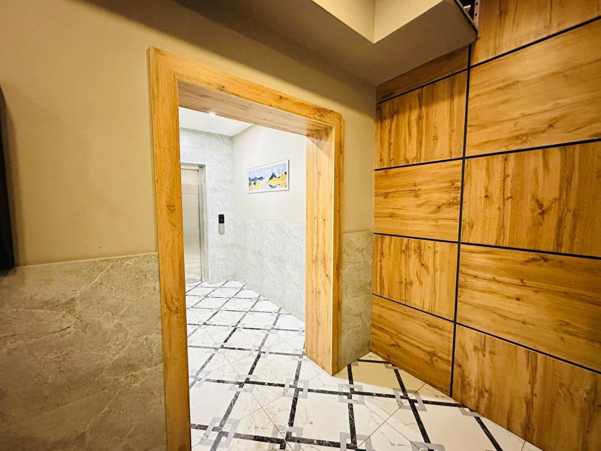 Central Park In The City Center Apartment Almatî Exterior foto